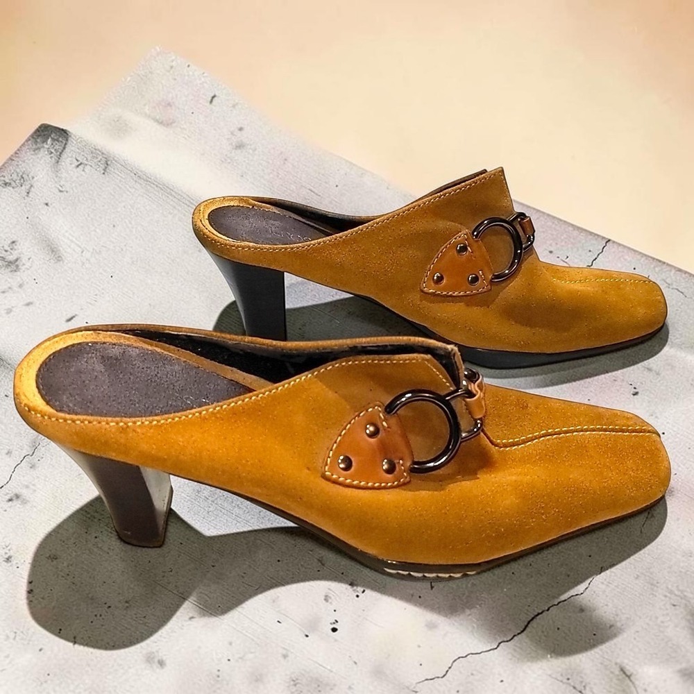 VTG Aerosoles Cinch Worm Suede Mule Heels Sz 9M Brown Buckle Square Toe Y2K 90s